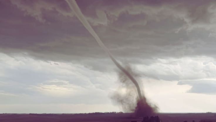 Tormentas en Iowa dejan granizo del tamaño de pelotas y riesgo de tornados | VIDEO