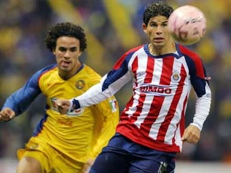 América y Chivas no se hacen daño al empatar 0-0