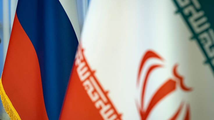 Rusia condena ataques en Irán y denuncia “caza” de líderes soberanos