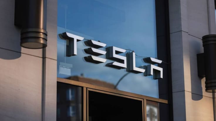 Tesla podría invertir en más proyectos en México: AMLO