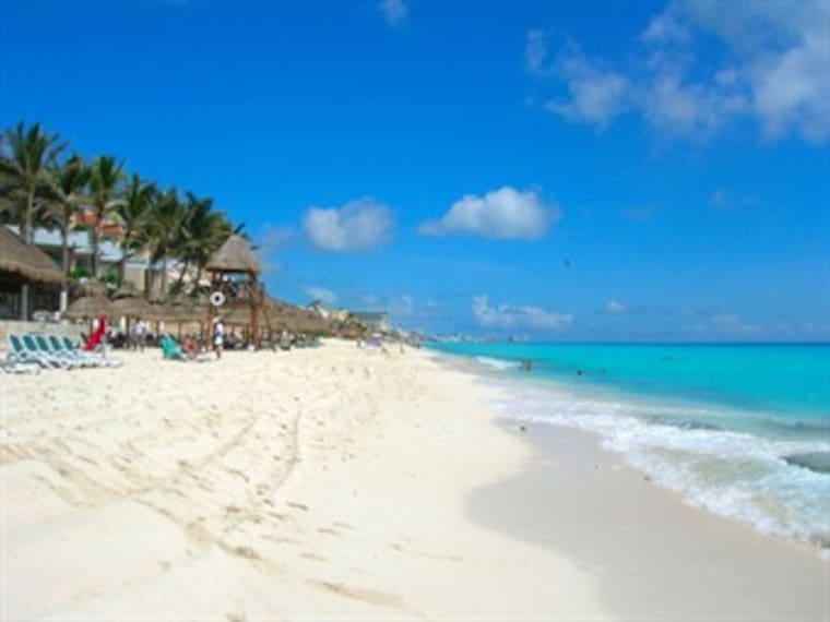 Se agudiza la falta de arena en Cancún