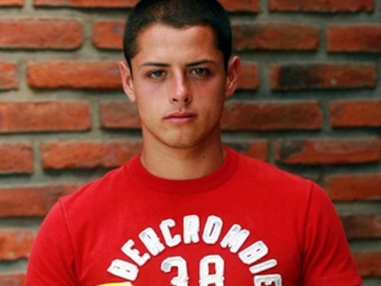 Susto para 'Chicharito' Hernández camino a entrenamiento