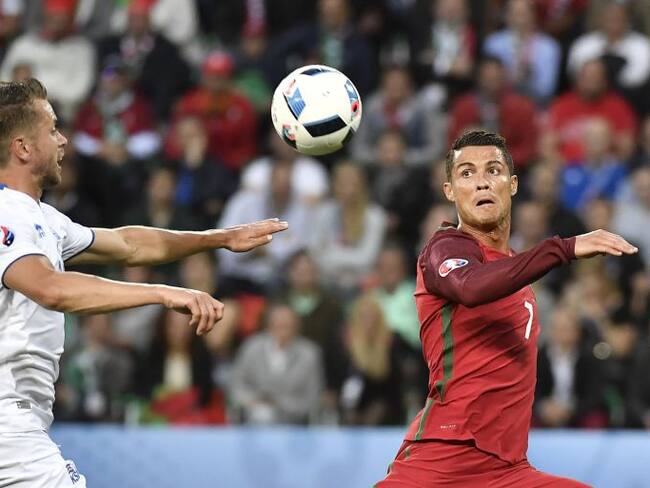 Portugal no pasa del empate ante Islandia en su debut en la Eurocopa