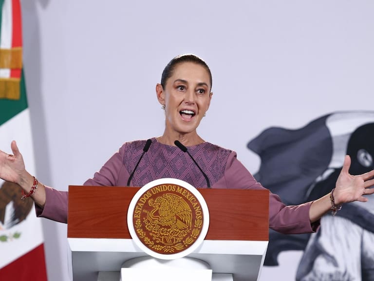 Destacó la presidenta Claudia Sheinbaum el revuelo político que causó la reaparición del expresidente Andrés Manuel López Obrador. FOTO: GRACIELA LÓPEZ/CUARTOSCURO.COM