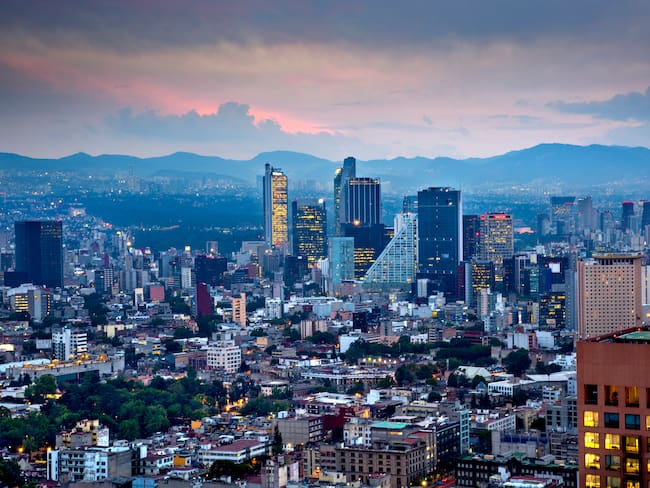 ¿Cuántos mexicanos somos en 2025? El país crece lento y la población envejece