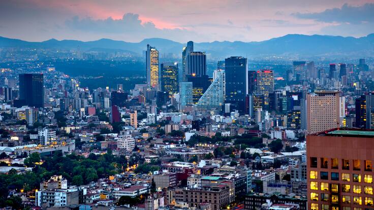 ¿Cuántos mexicanos somos en 2025? El país crece lento y la población envejece