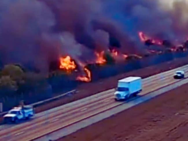 Superincendio pone en alerta a Florida; el fuego y humo fue captado por satélites en el espacio