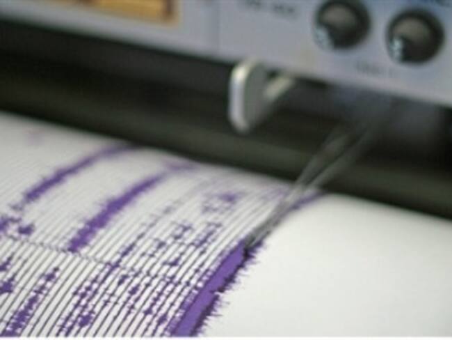 Se eleva a 60 los decesos por fuerte sismo en el Himalaya