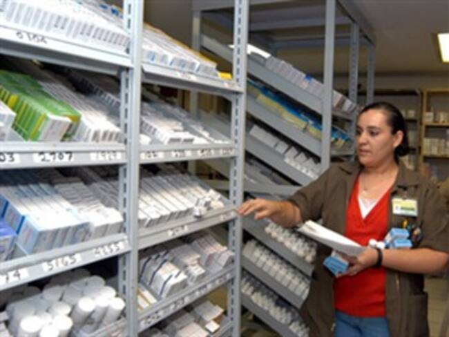 Investiga CFC mercado de medicamentos licitados por el IMSS
