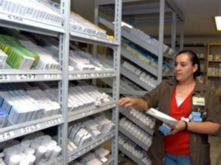 Investiga CFC mercado de medicamentos licitados por el IMSS