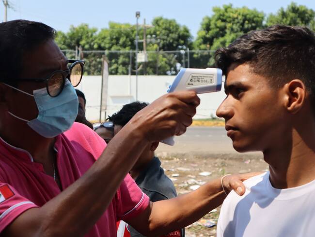 INAI ordena revelar número de migrantes atendidos en farmacias de NL