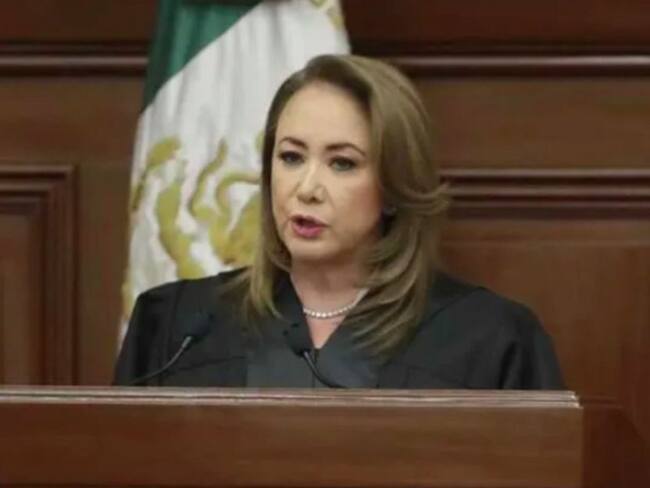 Logra ministra Esquivel suspensión definitiva contra la UNAM