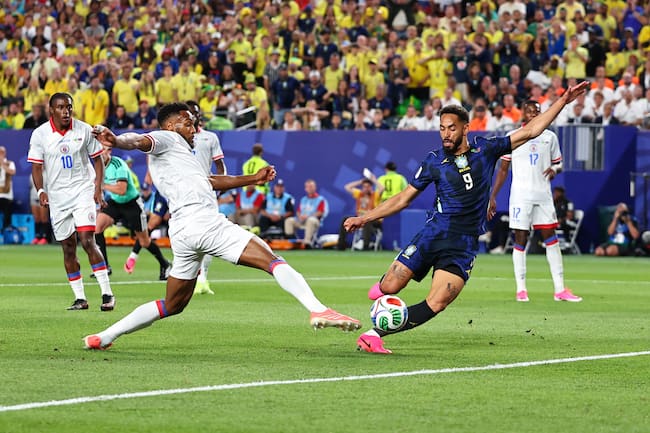Brasil vs Haití Cunha Defensa