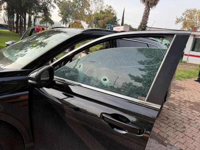 Debido a los disparos de arma de fuego, ambos tripulantes resultaron con heridas, sin embargo lograron llegar a la Cruz Roja para su atención y posterior traslado.