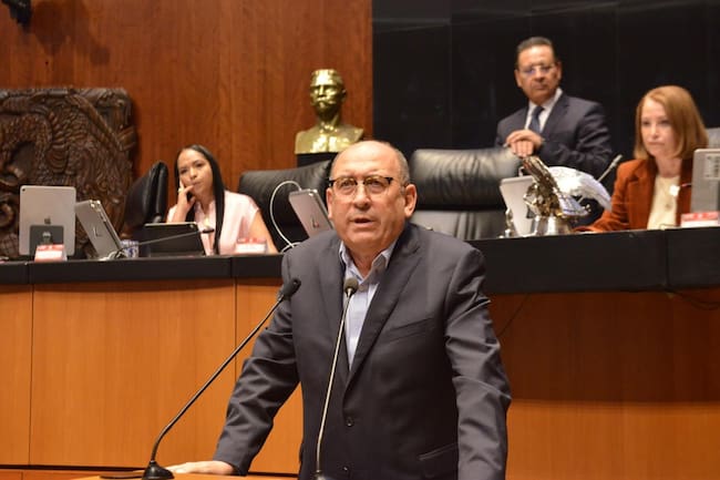 El diputado federal del PRI, Rubén Moreira instó a las autoridades a coordinar esfuerzos en favor de las infancias y evitar el reclutamiento por parte de grupos criminales.