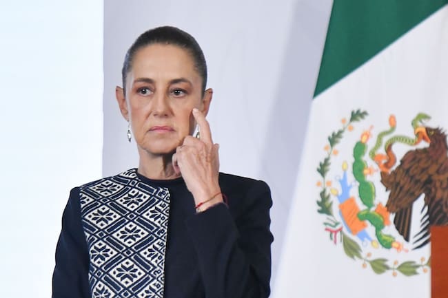 La presidenta Sheinbaum reaccionó a las declaraciones del de Stephen Miller, subdirector del Gabinete de Políticas Públicas de la Casa Blanca, que los cárteles controlan a México.