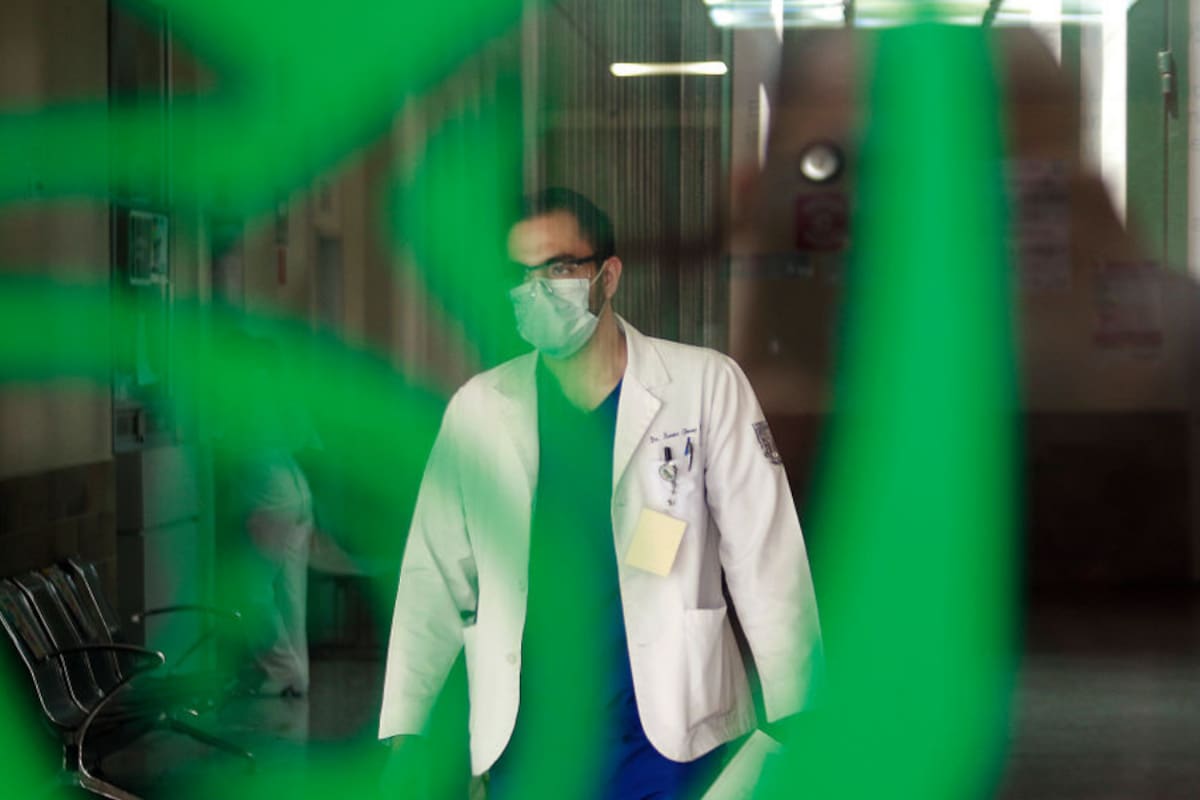 IMSS y SNTSS siguen mesas de trabajo por salario y condiciones laborales
