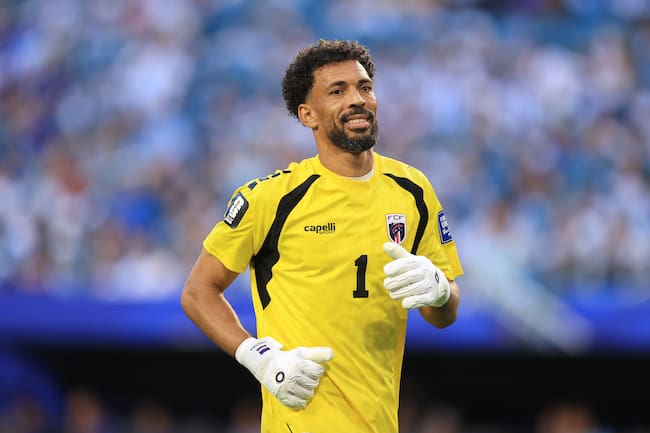 Vozinha en el encuentro contra Argentina