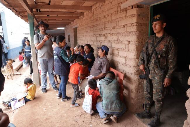 Ejército de Guatemala desplegó un fuerte operativo en la frontera para no permitir el ingreso del crimen organizado, salvaguardar la integridad de los Mexicanos y Guatemaltecos.