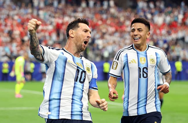 Argentina derrota a Austria y Messi escribe una nueva página en la historia