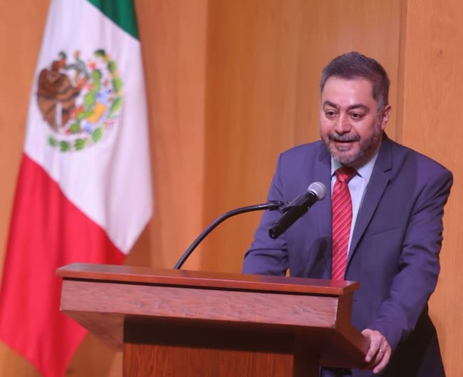 El director del IMPI, Vidal Llerenas Morales, refirió falta de capacidad para supervisar negocios que transmitan partidos. FOTO: EDGAR NEGRETE LIRA/CUARTOSCURO.COM