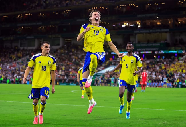 Suecia celebra goles