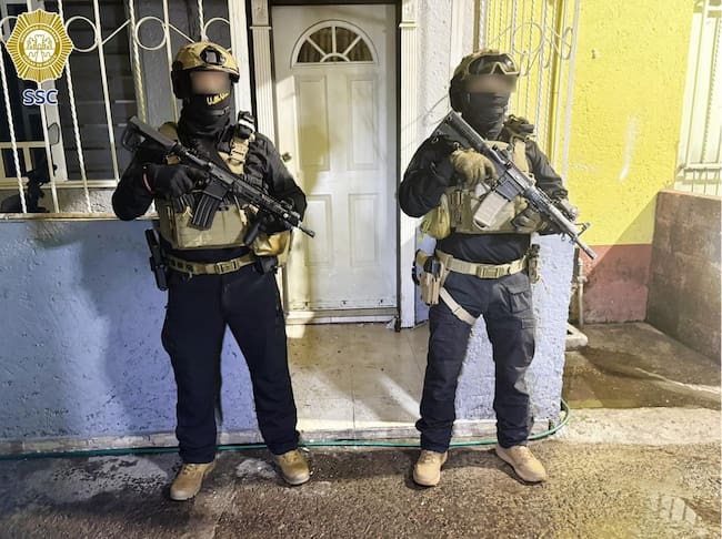 Cateos en CDMX dejan tres detenidos y aseguran inmuebles con droga