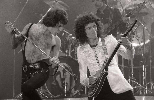 Brian May y Freddie Mercury durante una gira de Queen en Alemania.