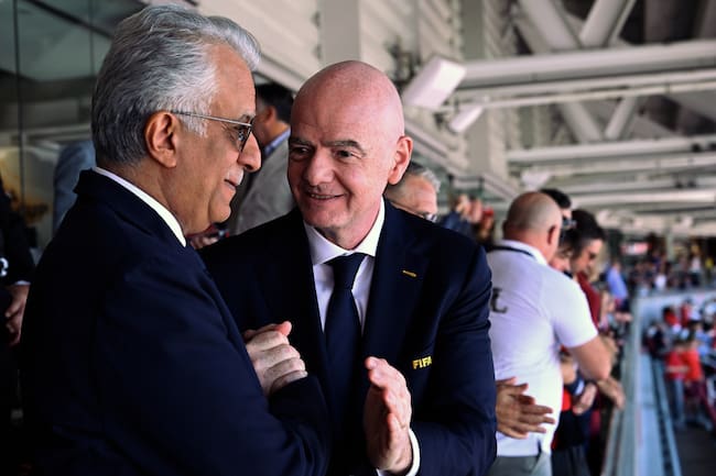 Gianni Infantino y Sheikh Salman Bin Ebrahim Al Khalifa durante el Mundial 2026