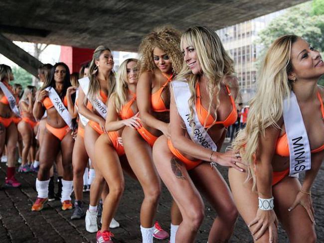 Candidatas a Miss Bum Bum salen a la conquista de Brasil