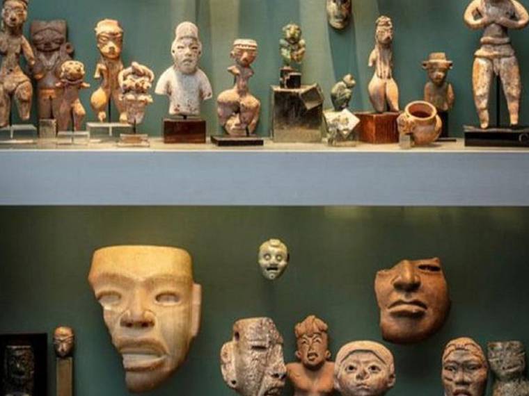 Subastan piezas prehispánicas en París