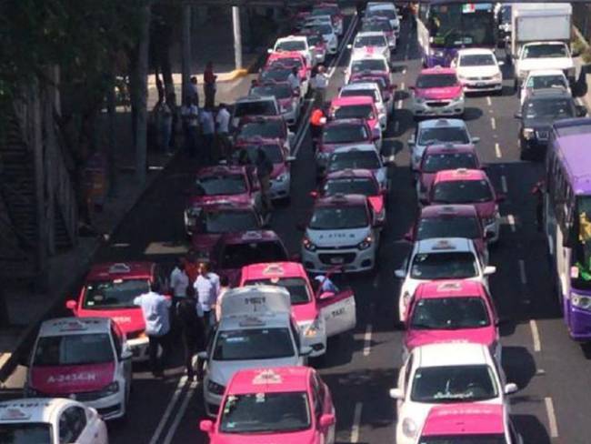 Taxistas regulares solicitan apoyo por emergencia